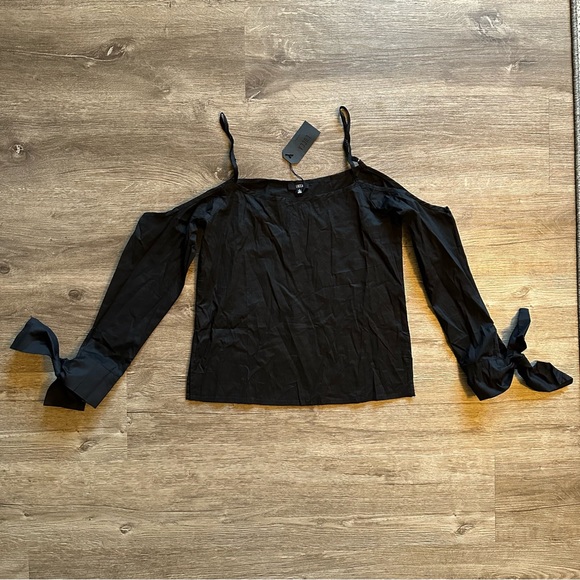 LUCCA Camilla Black Cold Shoulder Top - Picture 5 of 11